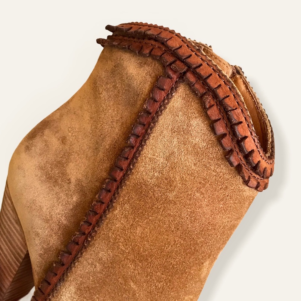 RARE Frye Madeline Trim Fringe Suede Ankle Bootie - Picture 12 of 15